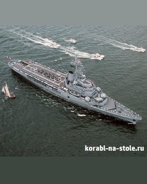 Чертёж модели Вертолётоносного крейсера Жанна д’Арк / Helicopter cruiser Jeanne Darc (1961) для сборки и историческая справка