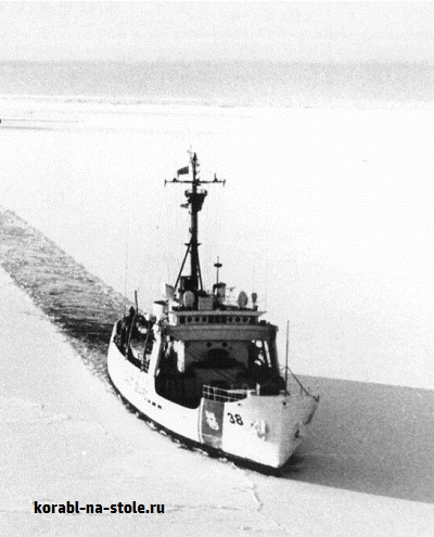 Чертёж модели Берегового сторожевого корабля Сторис / coastguard cutter USCG STORIS для сборки и историческая справка