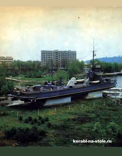 Чертёж модели Монитора Железняков / Monitor Zheleznyakov (1936) для сборки и историческая справка