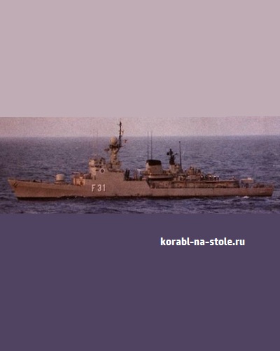 Чертёж модели Корвета открытого типа, класс F3x / Corvette Descubierta Class F3x (1978) для сборки и историческая справка