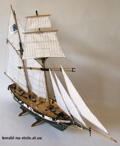 Чертёж модели топсель-шхуны La Recouvrance / Ля Рекувранс (1990–1992) для сборки и историческая справка